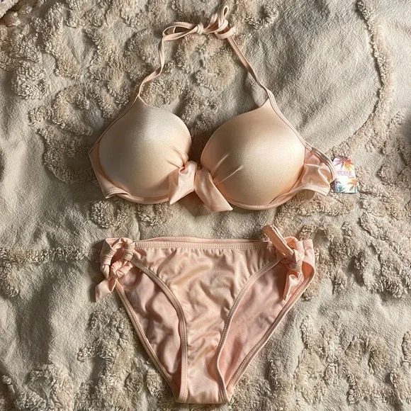 Light Pinkish Peach Bikini - Picture 7 of 8
